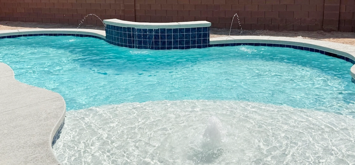 Custom pool by Clarity